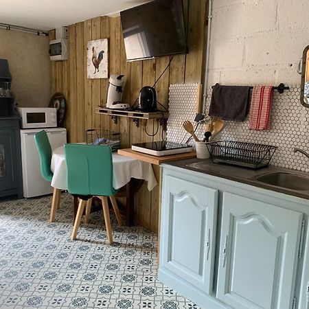 Petit Gite A La Ferme Des Buttons Rosnay  外观 照片